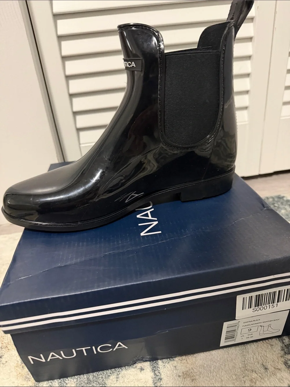 Nautica Patent Black Chelsea Rain Boot size 9